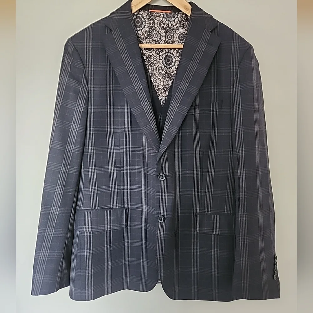 Tallia Men's 2-Pc Suit 42R Navy Gray Burgundy Plaid Wool Blend Blazer & Vest